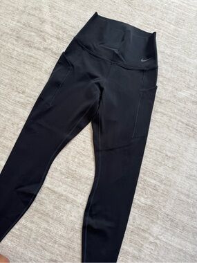 Nike Black High-Rise Pocket Leggings with Swoosh